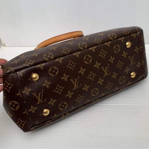 ❤️‍🔥PALLAS MM❤️‍🔥 LOUIS VUITTON Pallas Monogram Canvas Shoulder Bag Red - Picture 5 of 16